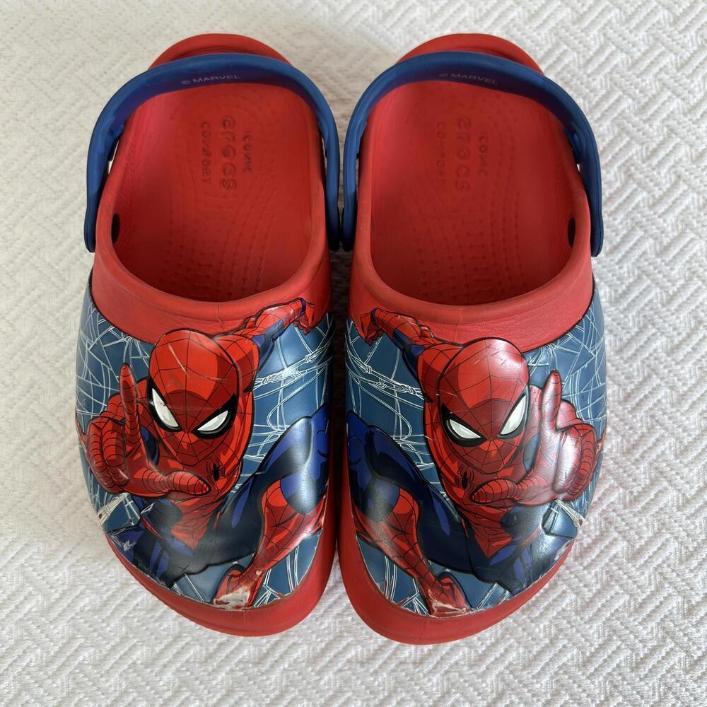 Crocs Juniors Size 3 Blue Red Spiderman Light Up Marvel Kids Slip on Shoes